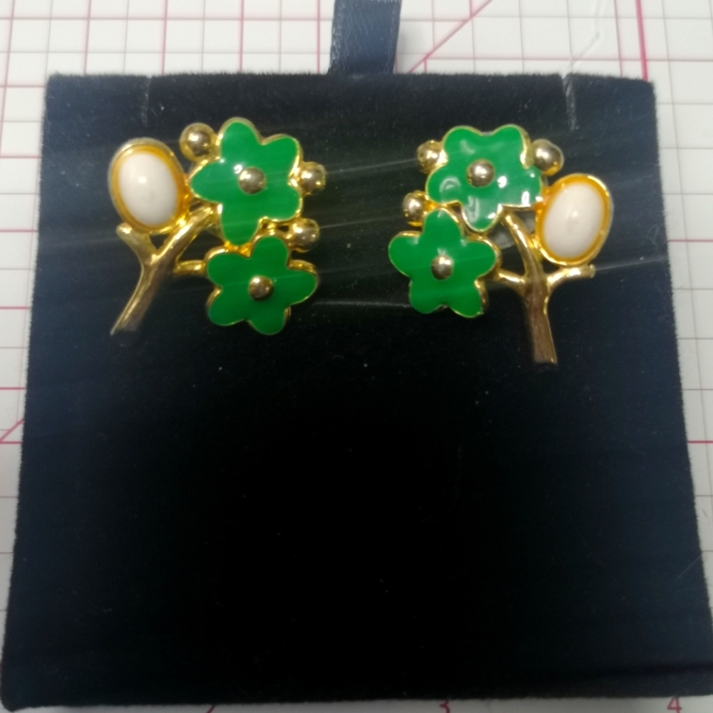 Green Enamel Flower Bouquet Earrings